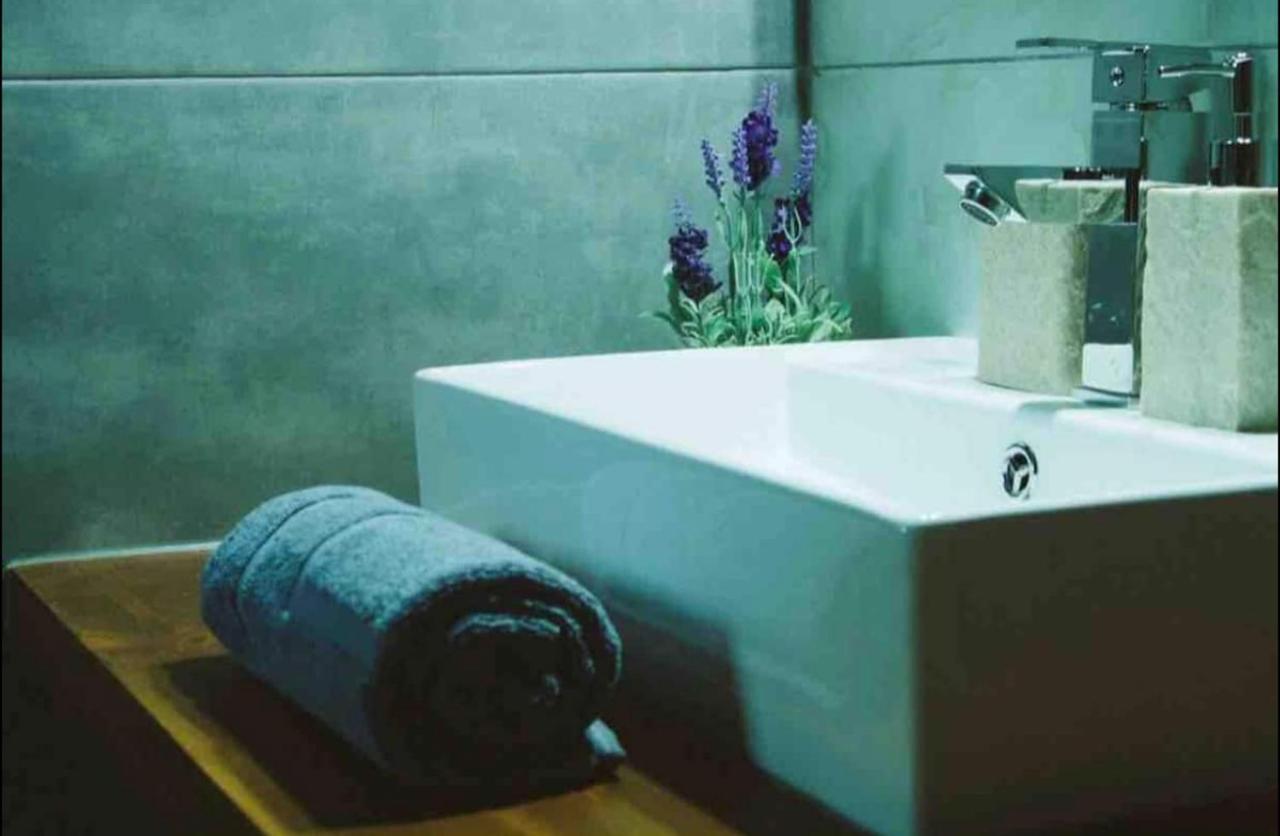 A Hidden Gem In Volos *Luxury Home* Bagian luar foto